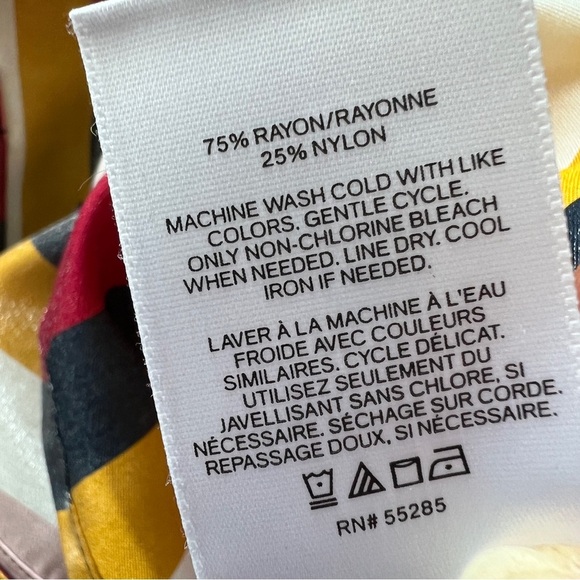 EXPRESS Portofino Striped Shimmer Button Up Blouse Vneck Collar Size Medium NWT - Picture 12 of 12